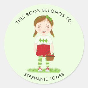 Pegatina Redonda Berry Sweet Birthday Este libro pertenece a