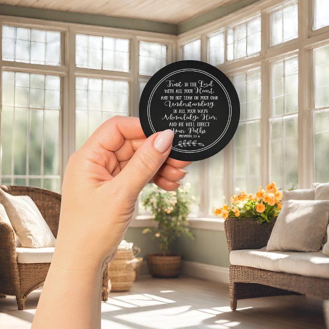 Pegatina Redonda Biblia Rustic Chalkboard frente a tipografía crist (Rustic Chalkboard Bible Verse Christian Typography Classic Round Sticker)