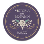 Pegatina Redonda Biblioteca de Vintage<br><div class="desc">Diseño boda inspirado en libros de biblioteca de época de Shelby Allison. Haga clic en el vínculo siguiente para ver toda la colección de libros de biblioteca que incluye invitaciones coincidentes,  tarjetas rsvp,  sellos postales y más.</div>