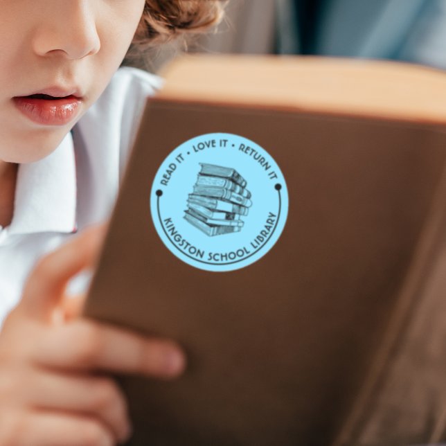 Pegatina Redonda Biblioteca Escolar Léelo, ámelo, devuélvelo Person (Subido por el creador)