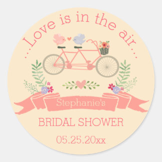 Pegatina Redonda Bicicleta tándem, pájaros y ducha de novias