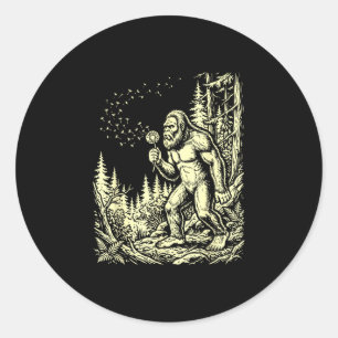Pegatina Redonda Bigfoot divertido soplando diente de león sasquatc