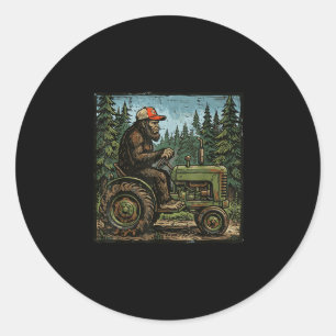 Pegatina Redonda Bigfoot sasquatch tractor granja divertida granjer