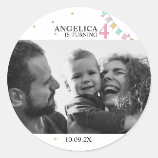 Pegatina Redonda Birthday Party Favor Sticker | Custom Year Number