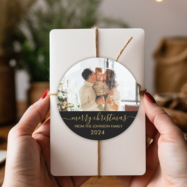 Pegatina Redonda Black Gold Script Family Photo Merry Christmas (Subido por el creador)