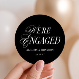 Pegatina Redonda Black We are Engaged Engagement Party Favors