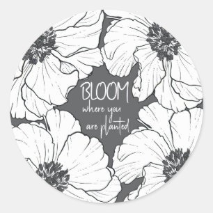 Pegatina Redonda "Bloom" Cotización con flores blancas y negras en