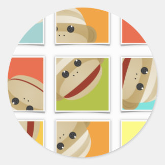 Pegatina Redonda Bloques de monos de media luna por Kelly Schwark