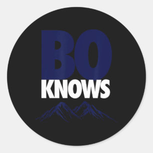 Pegatina Redonda Bo conoce a Denver Tee - Bo conoce a Merch