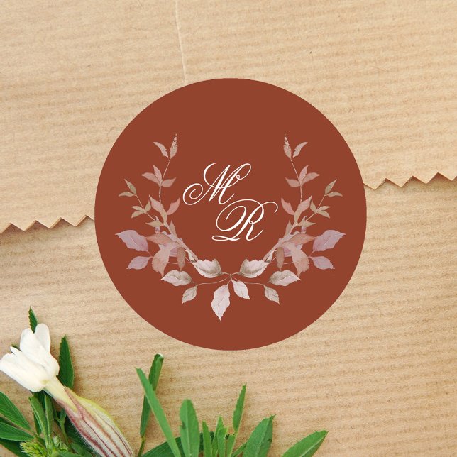 Pegatina Redonda Boda Burgundy Monograma Personalizado clásico (Burgundy wedding sticker with monogram.)
