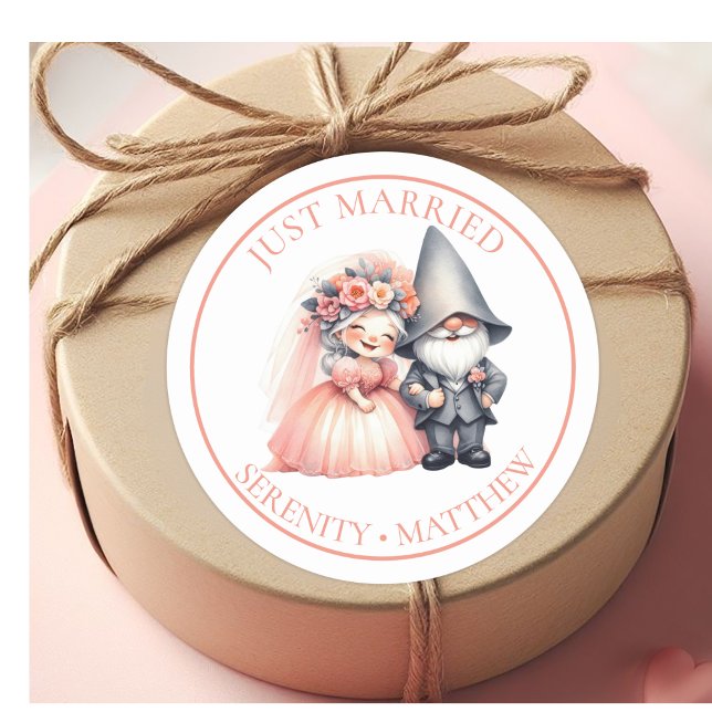 Pegatina Redonda Boda caprichoso de Gnome se acaba de casar con fav (Subido por el creador)