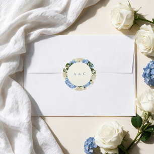 Pegatina Redonda Boda Clásica de Hortensia Azul y Rosa Blanca con M