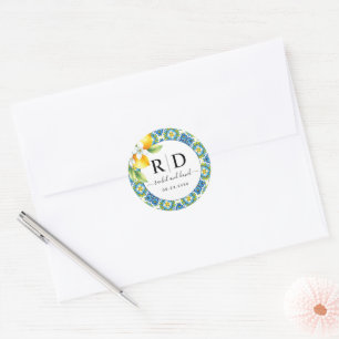 Pegatina Redonda Boda de azulejos y limones mediterráneos