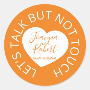 Pegatina Redonda Boda de distancia social naranja de cuidados