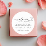 Pegatina Redonda Boda de escritura de corazón moderno Bienvenido Ho<br><div class="desc">Bienvenido a sus huéspedes con cuidado con estos elegantes pegatinas,  con escritura romántica para el corazón y texto editable. Personalizar con facilidad utilizando las opciones "personalizar" y "editar usando la herramienta de diseño".</div>
