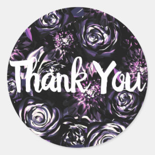 Pegatina Redonda Boda de Flores de Glam Púrpura en un jardín oscuro