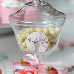 Pegatina Redonda boda de imágenes bohemias minimalistas gracias