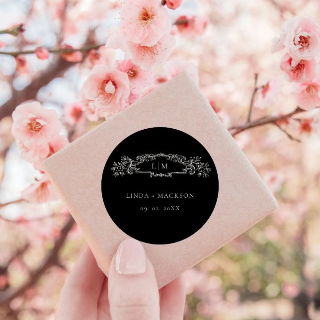 Pegatina Redonda Boda de monograma del escudo botánico negro (Subido por el creador)