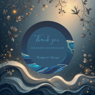 Pegatina Redonda Boda de Olas Oceánicas con Acento Dorado