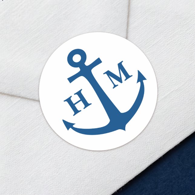 Pegatina Redonda Boda de playa con monograma de ancla náutica (Anchor Monogram Envelope Stickers in Elegant Navy Blue from Coastal Map Designs)