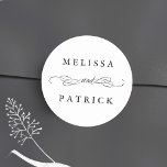 Pegatina Redonda Boda De Ritmo Y Guión Negro Y Blanco<br><div class="desc">Para una personalización más avanzada de este diseño,  haga clic en el BOTÓN HERRAMIENTA DE DISEÑO AZUL de arriba.</div>