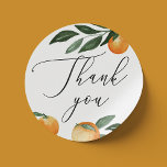 Pegatina Redonda Boda de script de naranja de cítricos de color de<br><div class="desc">Cítricos acuarelas gracias pegatina con naranja,  vegetación y escritura elegante para bodas botánicas en el jardín. Apropiado para cumpleaños / aniversario / cena de ensayo / ducha de novia / fiesta de soltera. Por favor,  contáctame si necesitas artículos adicionales.</div>