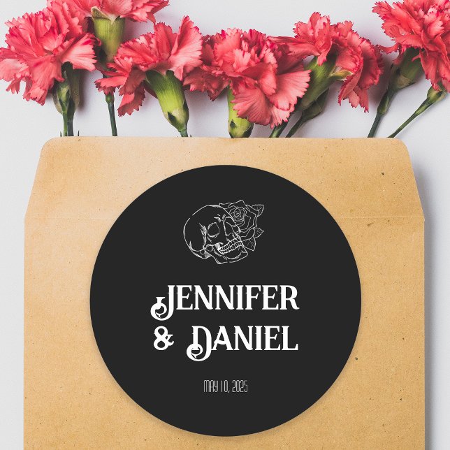 Pegatina Redonda Boda de tatuaje de cráneo negro y blanco (Black and White Skull Tattoo Wedding Classic Round Sticker)