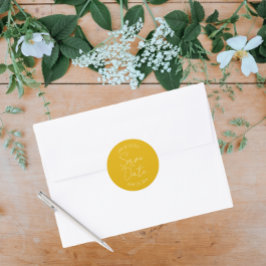 Pegatina Redonda Boda estilizada amarilla dorada salva la fecha