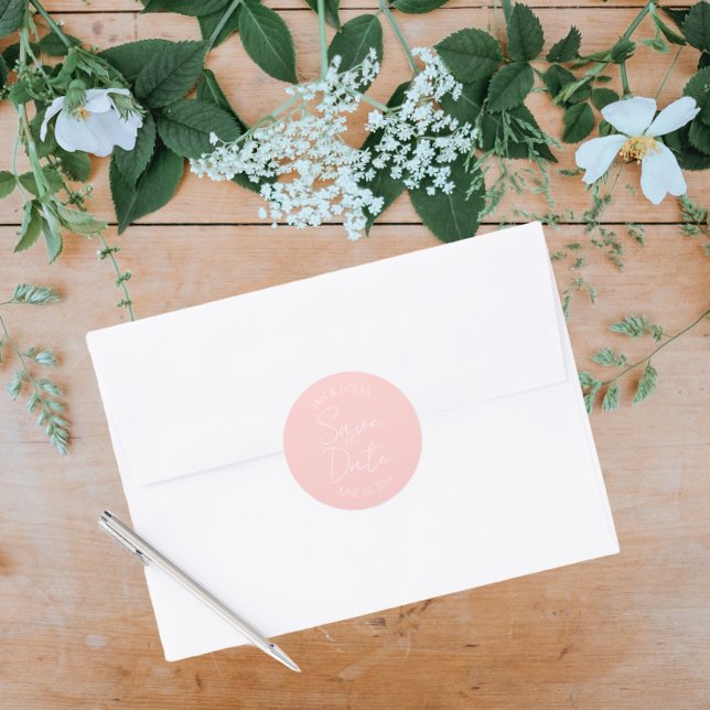 Pegatina Redonda Boda estilizada rosa Rubor Guardar la fecha (In Situ Wedding)