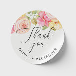 Pegatina Redonda Boda floral color de agua rosa rubor gracias<br><div class="desc">Guión floral color agua rosa rubor gracias pegatina por elegante boda de verano. Por favor,  contáctame si necesitas artículos adicionales.</div>