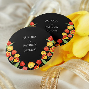 Pegatina Redonda Boda floral de tulipanes de primavera ruidosa y br