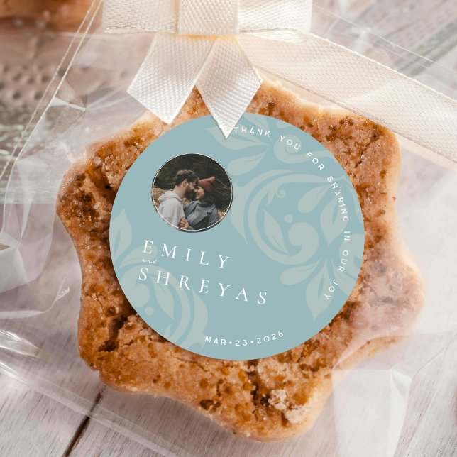 Pegatina Redonda Boda fotográfico clásico elegante de mascarilla az (Subido por el creador)