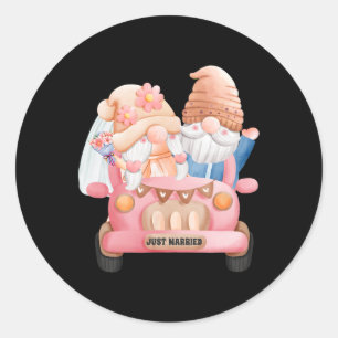 Pegatina Redonda Boda Gnome acaba de casarse con recién casada Brid