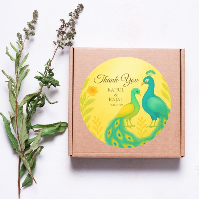 Pegatina Redonda Boda indio con flores de pavo real gracias (Subido por el creador)