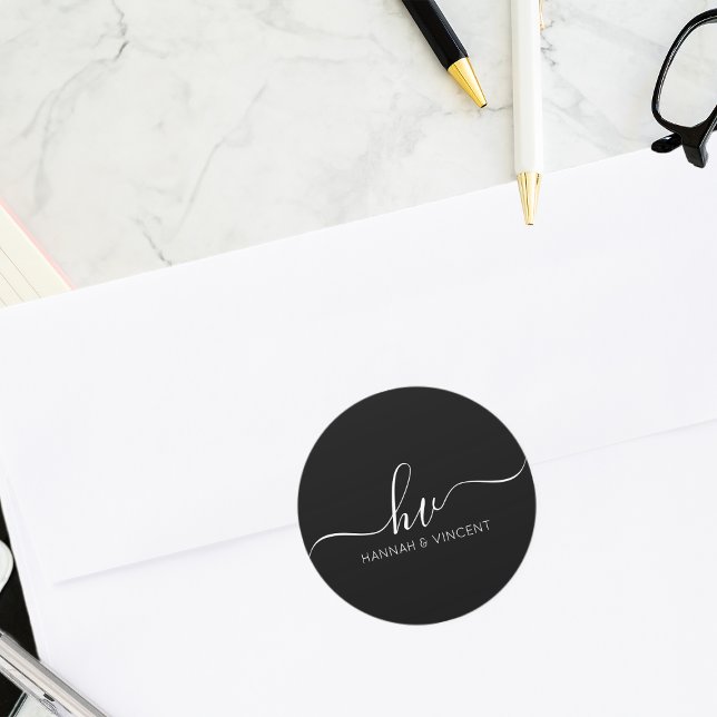 Pegatina Redonda Boda Monograma caligrafía Guión Personalizado Favo (Subido por el creador)