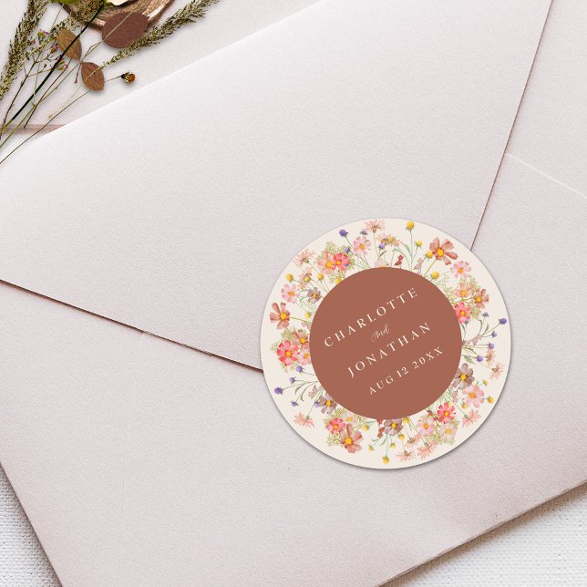 Pegatina Redonda Boda personalizada de Boho Fall Wildflower (Boho fall wildflower rustic floral beige burnt orange personalized wedding stickers Vintage bohemian)