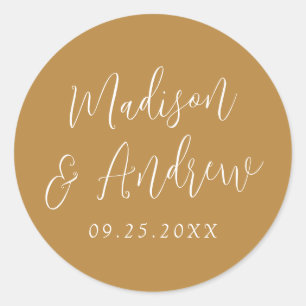 Pegatina Redonda Boda Simple Script Personalizada Ocre