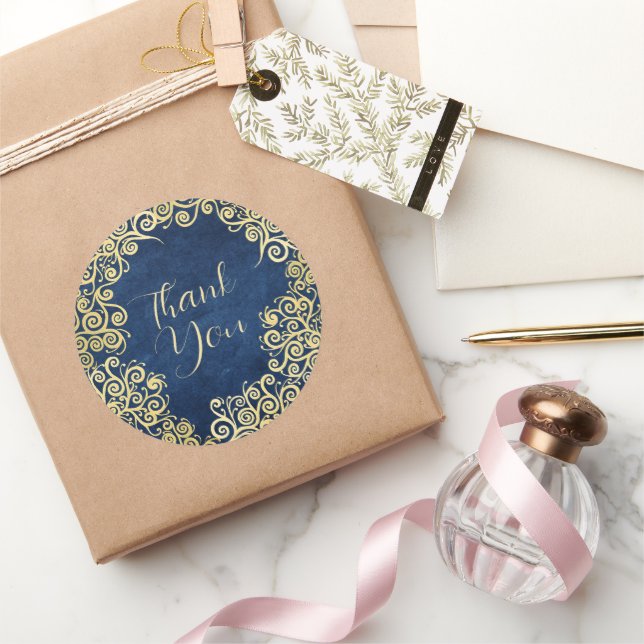 Pegatina Redonda Boho con clase y bañador azul de la marina (Regalar)