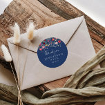 Pegatina Redonda Boho Wildflower Gracias a Boda Favor<br><div class="desc">Este boho flor silvestre gracias a la boda favorece al pegatina redondo clásico, perfecto para un boda rústico. El diseño se compone de una variedad multicolor de flores rosadas, rubíes, violetas, violetas, amarillas, blancas, violetas, rojas y borgoñas. Haga que el pegatina le asigne las etiquetas propias, incluyendo sus nombres, el...</div>