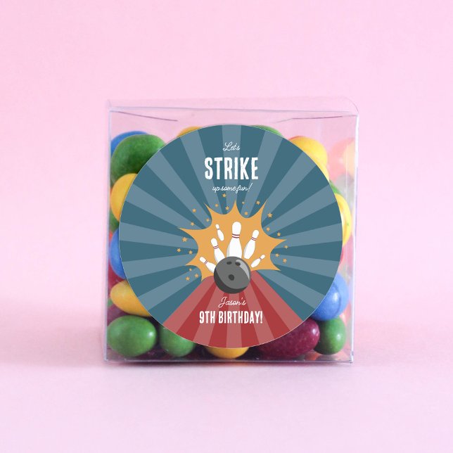 Pegatina Redonda Bola de boliche en huelga algunos niños divertidos (Bowling Ball Strike Up Some Fun Kids Birthday Classic Round Sticker)