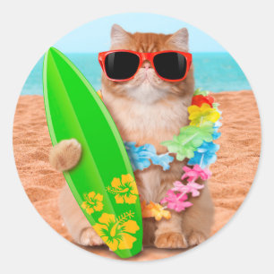 Pegatina Redonda Bonito gato surfista en la playa