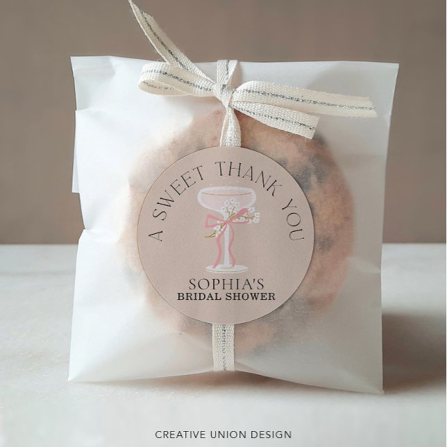 Pegatina Redonda Brunch and Bubbly Champagne Bridal Shower Favorita (Subido por el creador)