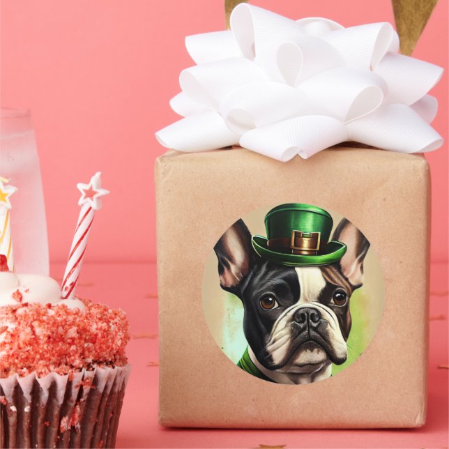 Pegatina Redonda Bulldog francés con vestido de San Patricio (Fiesta)