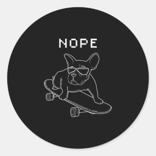 Pegatina Redonda Bulldog Nope montando un Skateboard Guay Frenchie