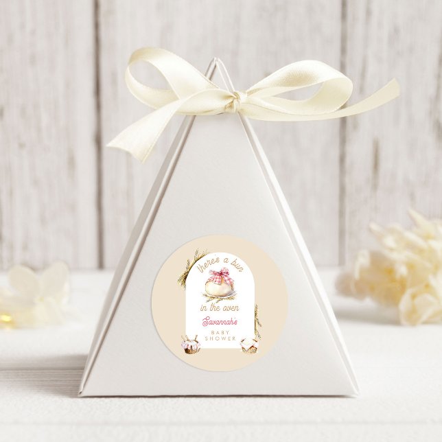 Pegatina Redonda Bun In The Oven Pink Gingham Bow Baby Shower (Subido por el creador)