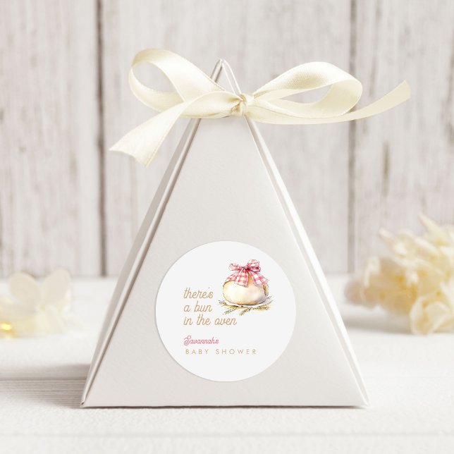 Pegatina Redonda Bun In The Oven Pink Gingham Bow Baby Shower (Subido por el creador)