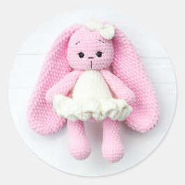 Pegatina Redonda Bunny de crochet rosa - Diseño de arte artesanal