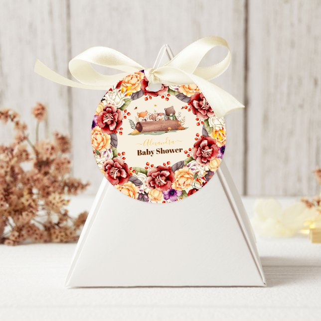 Pegatina Redonda Caer enamorada del bebé Woodland Baby Shower (Subido por el creador)