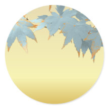 Caída de arce japonés con estilo y en blanco