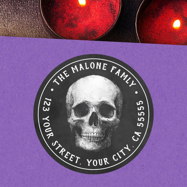 Pegatina Redonda Calavera Halloween dirección de devolución negra (Skull Halloween black return address Classic Round Sticker)
